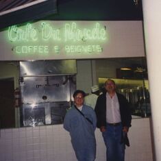 Cafe Du Monde in N.O. Riverwalk Mall
