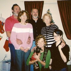 Floyd, Sue, Marty, Becky (kneeling), Mom and Jen (kneeling)