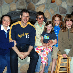 New Years 2009 - Sue Ann, Arturo, Sarah and her kids