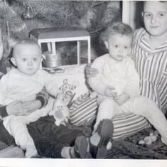 Susie, Jim, Kathy, Larry, 1950