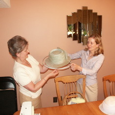 Mum and Susan 'dichting' a hat by the looks of things :)