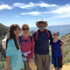 Susan & Rajeev hiking with their nieces near San Diego