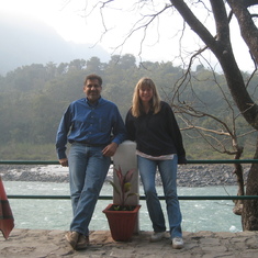 On the banks of the Ganges River in Inda