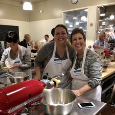 Mother daughter baking class together 2018