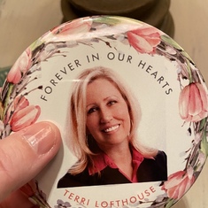 Pretty buttons for her memorial 