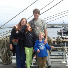 Terry, Angelique & kids, Hyde St. Pier. 2012.