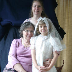 Theresa with daughter Eleen and granddaughter Ruth, 2007