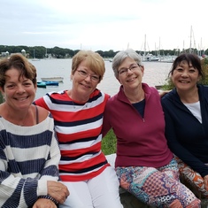 Tom's New England Memorial: Donna, Sandy, Cheryn and Nikky