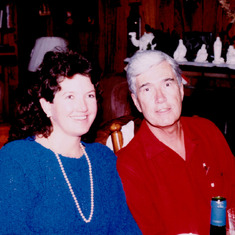 1987 NJ Christmas Trudy & Dad 2
