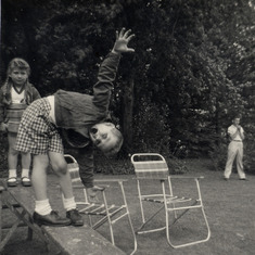 1957 Tom and Lo at picnic