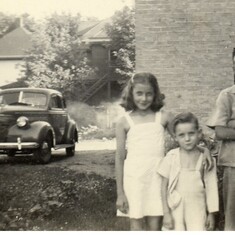 1945c - Cathy, Mike, Tom, outside house at 738 Univerity Ave.