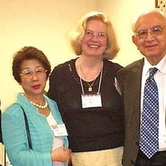 Dr. Saaty receiving 2007 Akao Prize from Dr. Akao for his contribution to QFD. (Yoji Akao, Sachiko Akao, Rozann Saaty, Tom Saaty, Glenn Mazur)
