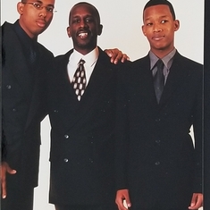 Todd with sons, Aubrey (L) & Tyler (R); SAT 27JAN2001