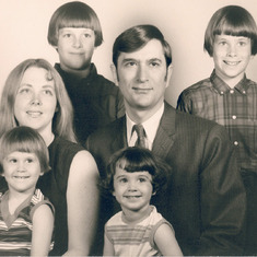 family-portrait-early-70's