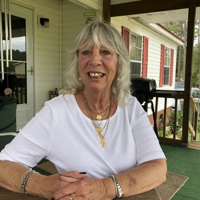 Toni Pyle Capwell