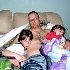 Travis with Madison and Gianna at their house in Lawton Feb 2011 on leave from Afghanistan.