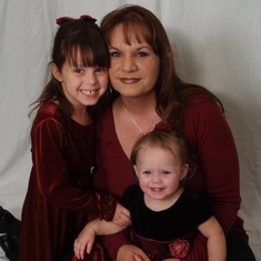 Candy, Madison & Gianna Tompkins the family he loved so much.