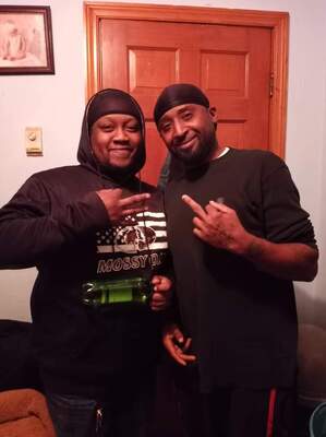 Tyrone C Roberts
