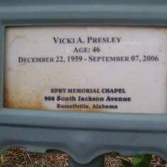 Vicki grave  marker
