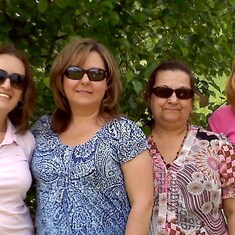 Sheri, Michelle, Mom, and Vickie--April 2011