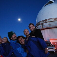Awesome group picture of an awesome group on top of Mauna Kea