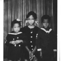 Aunt Juanita kids’ left to right: Carolyn, Bettye and Al! Myra is not in this pic, she was a baby and not walking yet !:)