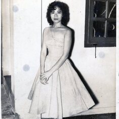Mom early 20s