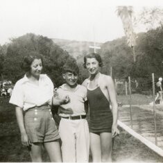 Conch, Russ, Mom - 1935