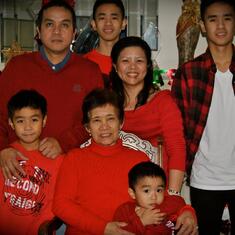 2012 pasko with nanay elsa!