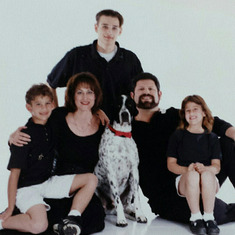 Wade with Jordan (brother), Rhonda (mother), Mini (step father), Indie (sister)