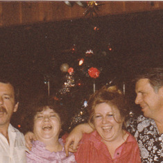 Oh my God!! The original four, Teed kids...
From left to right,,Roger, Lois, Janice and last but not least WALLY..in happier days May God bless us all  LOOK MOMMA!!!