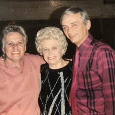 My 16th Birthday : Aunt Linda , Grandma and Dad