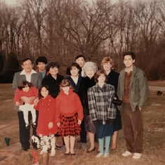 1987 (Rockville, MD): Minami family visiting Henry Minami's grave