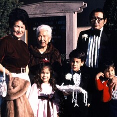 1972 (Watsonville, CA): Claire, Masayo Fujishige, Warren, Kristine, Wayde, Doug at Wayne & Arlene's wedding.