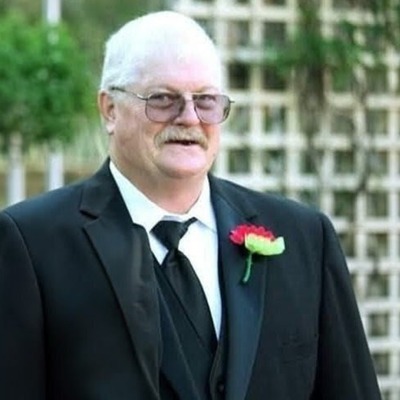 Wayne R McDaniel