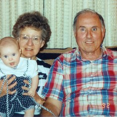 Grandma_&_Papa_with_Lauren_1992[1]