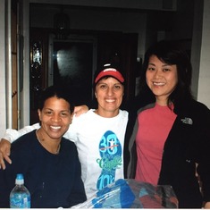 Morning of Marine Corps Marathon 2008
Cheryl Logan, Yvette Oquendo & Linda Kao