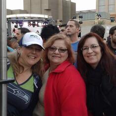 Wendy with Joy & Sharon at Superbowl festivities in Phoenix in 2015