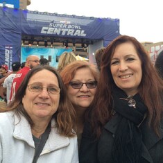 Wendy with Laurie & Sharon - Superbowl festivities in 2015