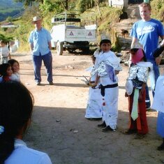 David & Goliath armor contest - Ecuador