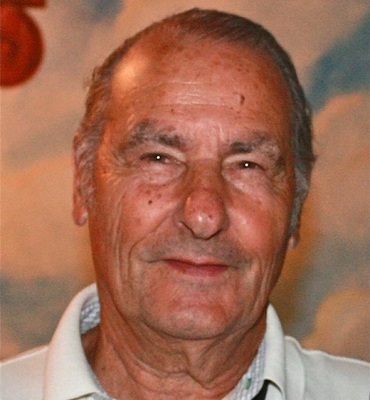 Willard Manus