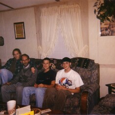 Sara, Daddy, Billy, Eric November 1997.jpg