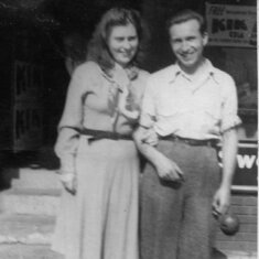 Aunt Winifred and Uncle John (year ??)