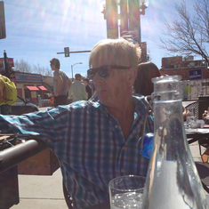 Kicking back, Pearl Street, Boulder, Colorado, March 2015