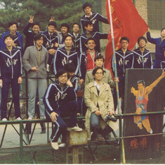 1987年4月的研究生运动会，电机系阵容。