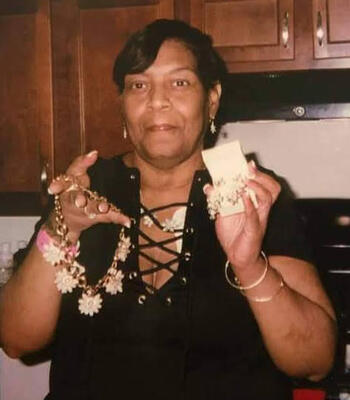 Zolona Rentae Spriggs (Lona)